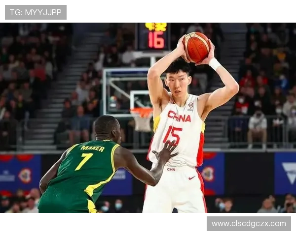 中国男篮逆转日本最大功臣周琦 中国男篮逆转日本最大功臣周琦